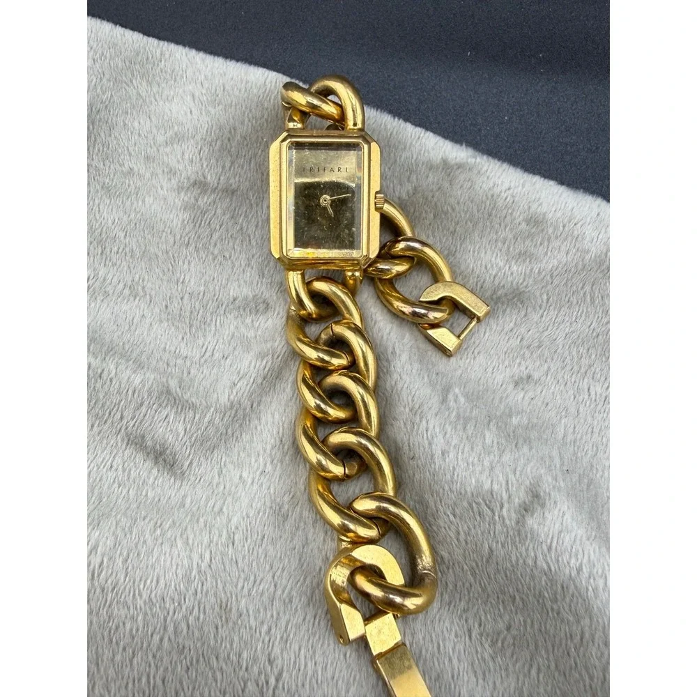 Vintage Trifari Women's Watch Gold Tone Chain Band Untested 6.5
